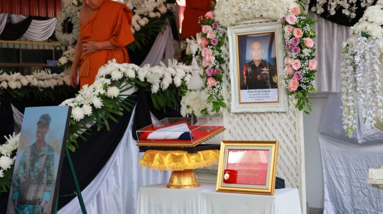 พระราชทานเพลิงศพในพระบรมราชานุเคราะห์ สิบเอกจิรายุส อินทุมาน