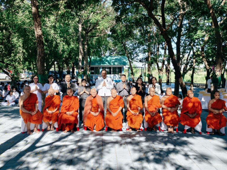 พิธีเปิด โครงการขับเคลื่อนธรรมนาวา “วัง” ปูทางธรรมสู่วัยรุ่นวัยใสจังหวัดสิงห์บุรี ณ โรงเรียนสิงหพาหุ “ประสานมิตร-อุปถัมภ์” ซึ่งได้รับการยกย่องให้เป็นโรงเรียนต้นแบบของจังหวัดสิงห์บุรี