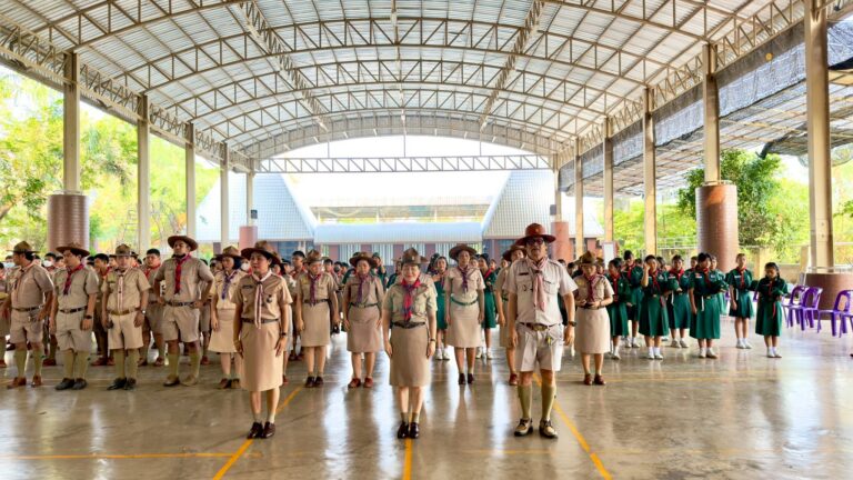 พิธีเปิด “กิจกรรมเข้าค่ายลูกเสือ – เนตรนารี ประจำปีการศึกษา 2568 ณ โรงเรียนวิจิตรศึกษา ตำบลโพชนไก่ อำเภอบางระจัน จังหวัดสิงห์บุรี